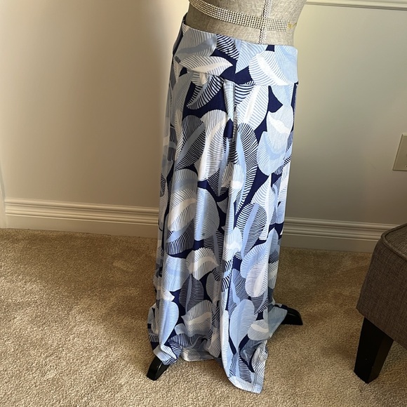 T-shirt material skirt 100% rayon - Picture 2 of 6